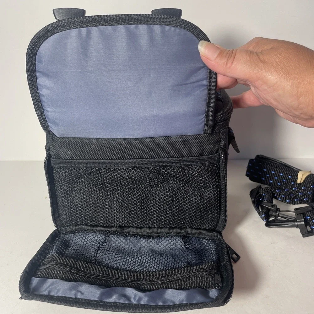 Samsonite Universal Camera Bag Waterproof Carry Handle And Adjustable Strap NWOT